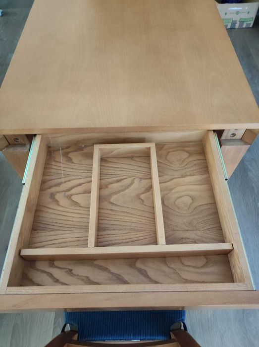 Conjunto de Mesa em pinho + 2 Cadeiras + 4 Bancos para 4 ou 6 pessoas