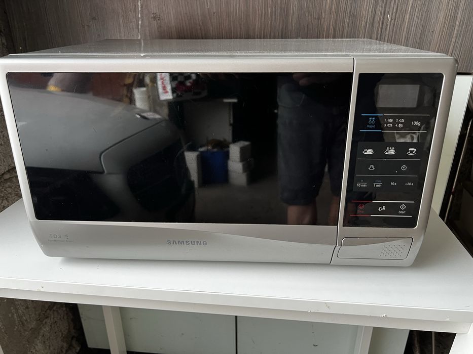 Kuchenka mikrofalowa samsung
