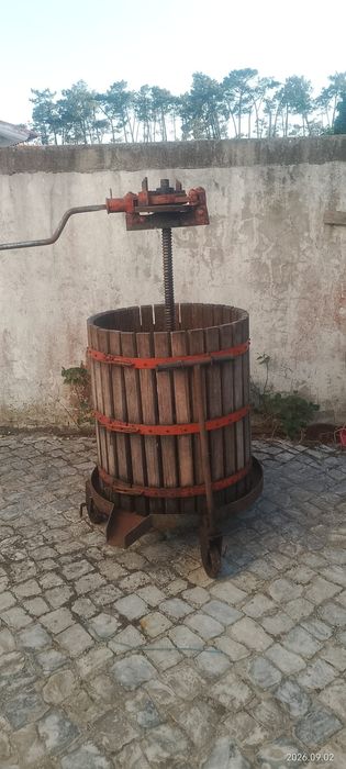 Prensa para uvas