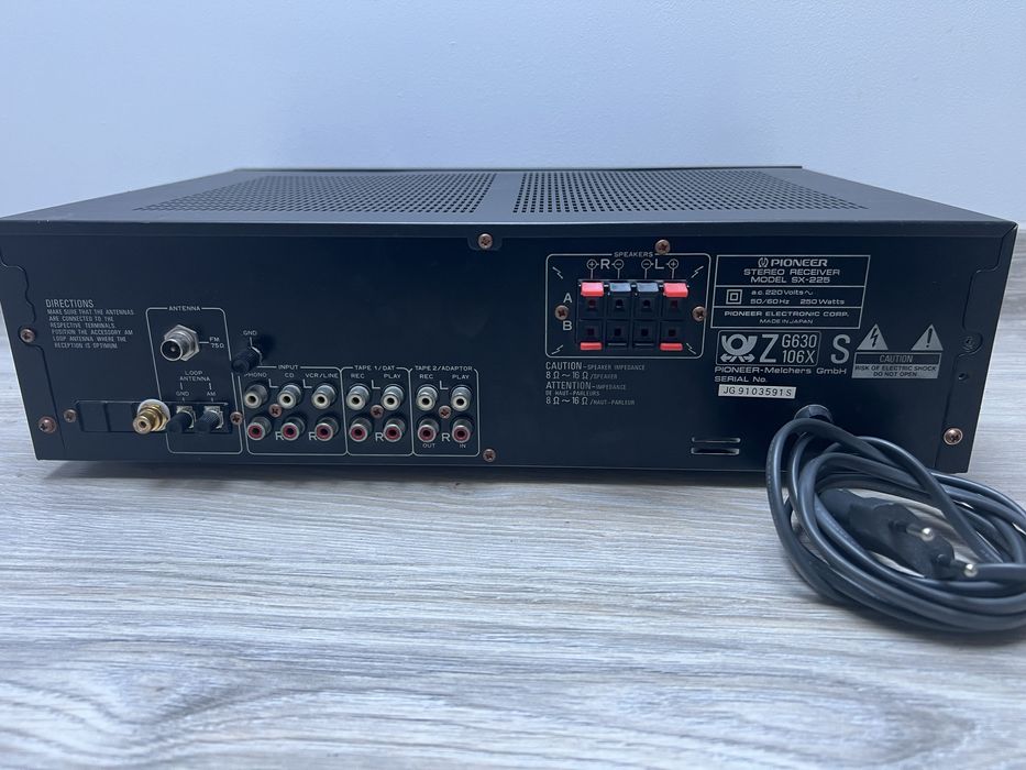 Amplituner pioneer sx-225