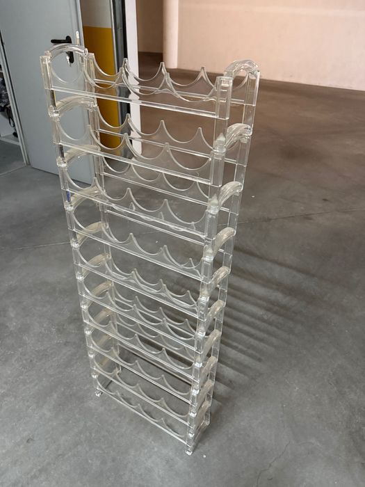 Garrafeira em Acrílico
