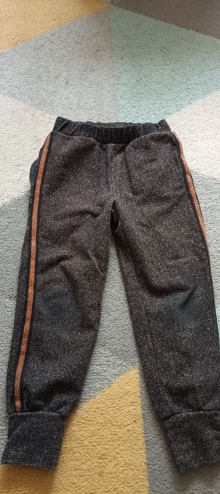 Komplet dresowy dziewczęcy 122