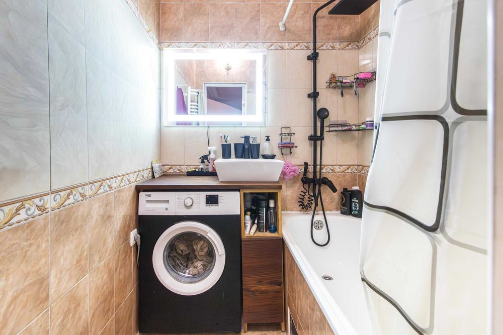 ТЕРМІНОВИЙ ПРОДАЖ 3-кімнатної квартири в м. Івано-Франківськ!