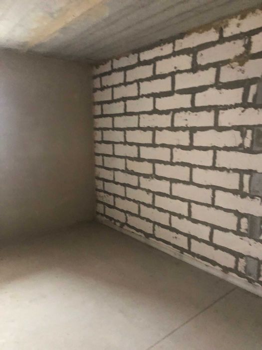 Продам квартиру в новому будинку з автономкою на Огнівці.