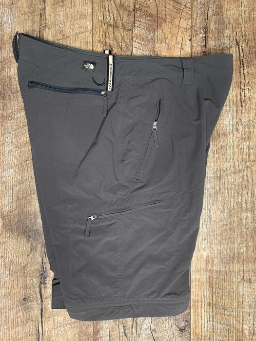 Шорти The North Face