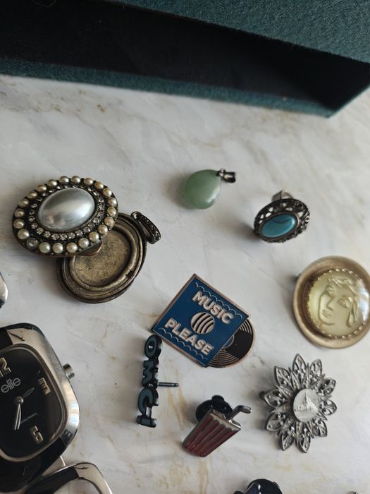 Stara biżuteria mix w kasetce