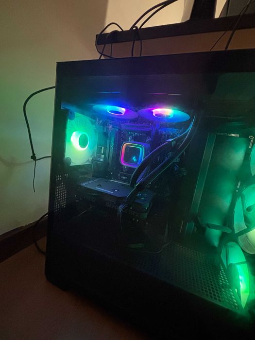 Vendo Ryzen 7 5800X RTX 4060 32GB RAM SSD 1TB