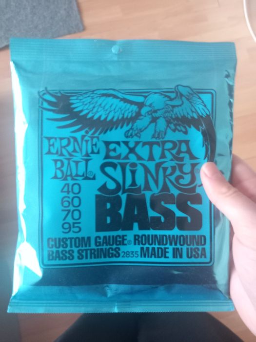 Yamaha trbx304 gitara basowa bas