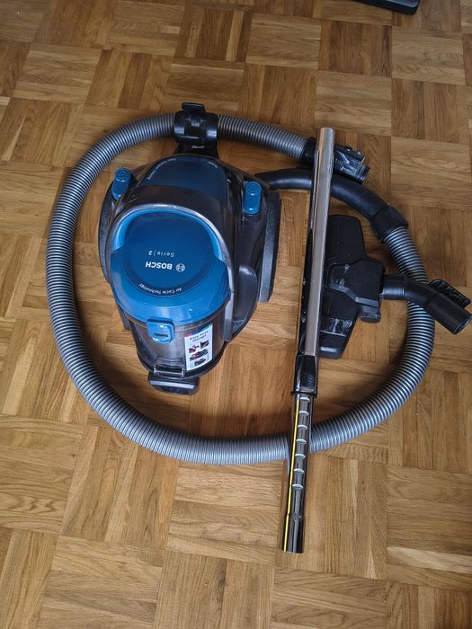 Odkurzacz bezworkowy Bosch Serie 2