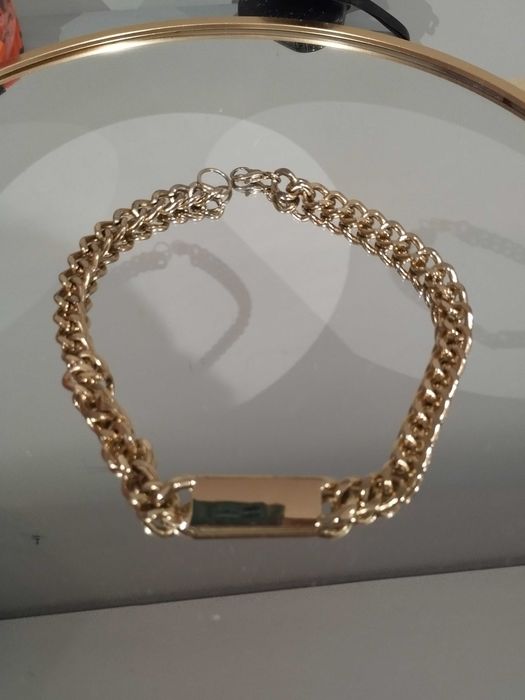 Colares e pulseiras como novos