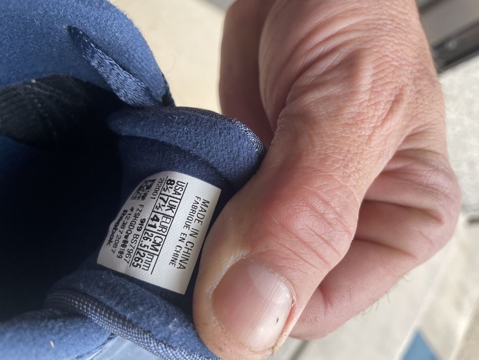 Tennis Reebok azuis e branco