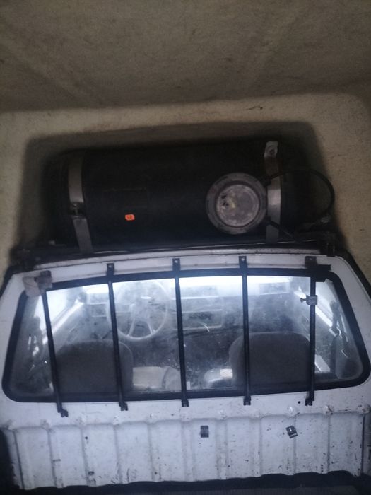 Продам  обмен Таврия пикап инжектор