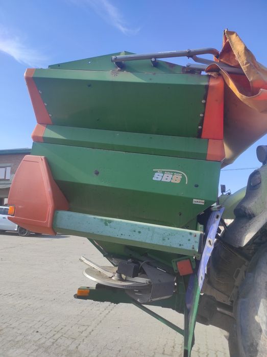 Розкидач мінеральних добрив AMAZONE ZA-M 1501