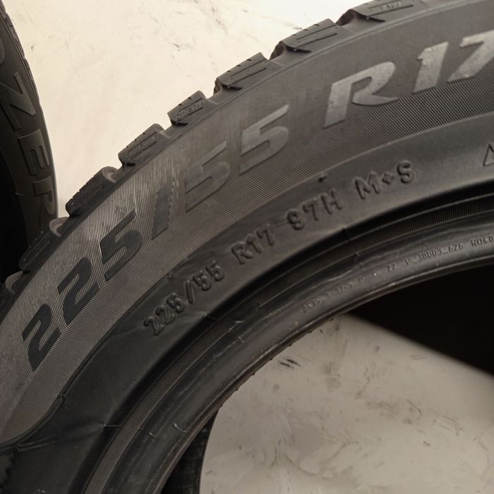 225/55R17 Pirelli Sottozero 3