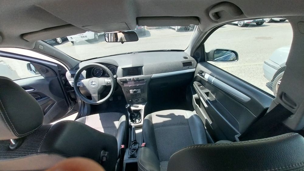 Opel Astra H Caravan 1.7