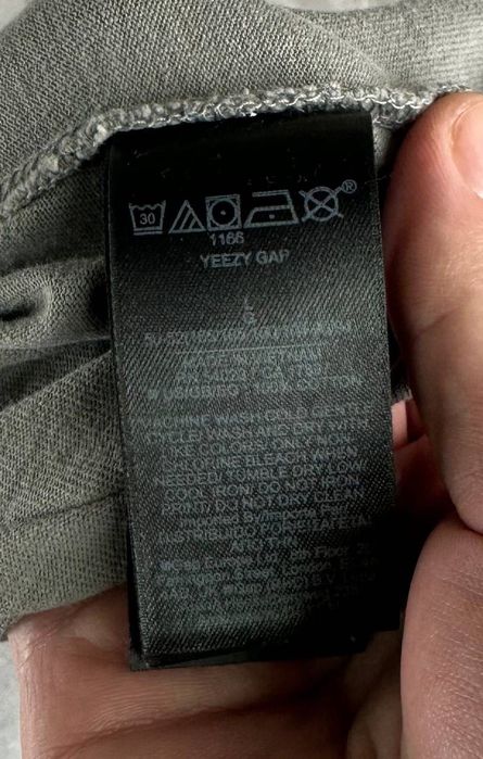 Футболка YZY&Gap