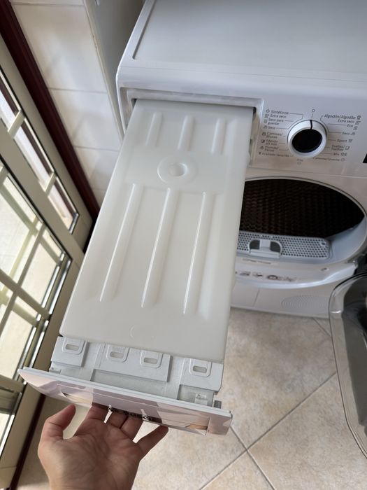Máquina de Secar Roupa Bosch Serie 4 – 8 kg – Bomba de Calor A++