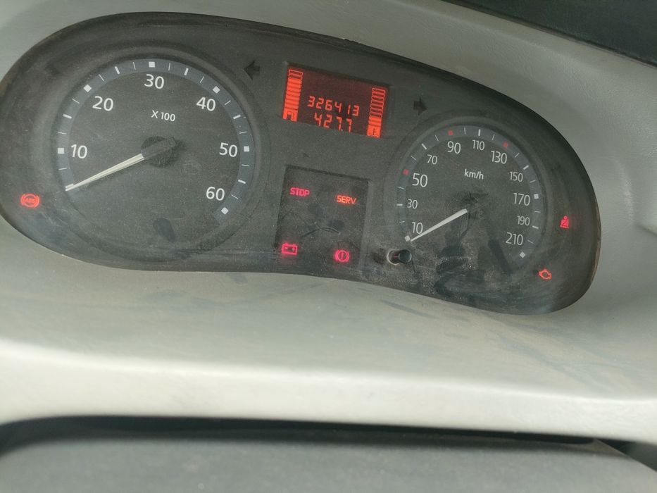 Troco Renault Trafic por caravana