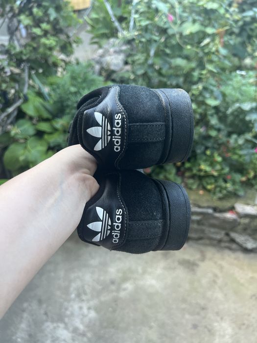 кроссовки adidas