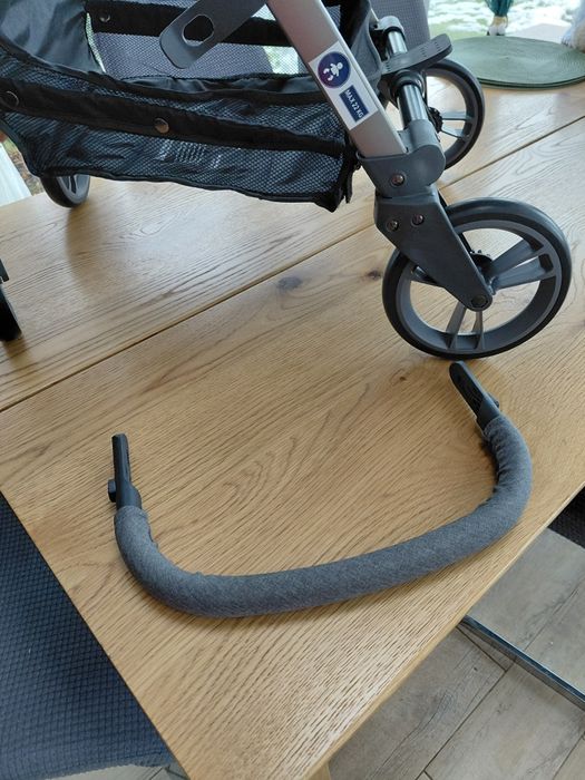 Nowa spacerówka  wózek twistshake szara