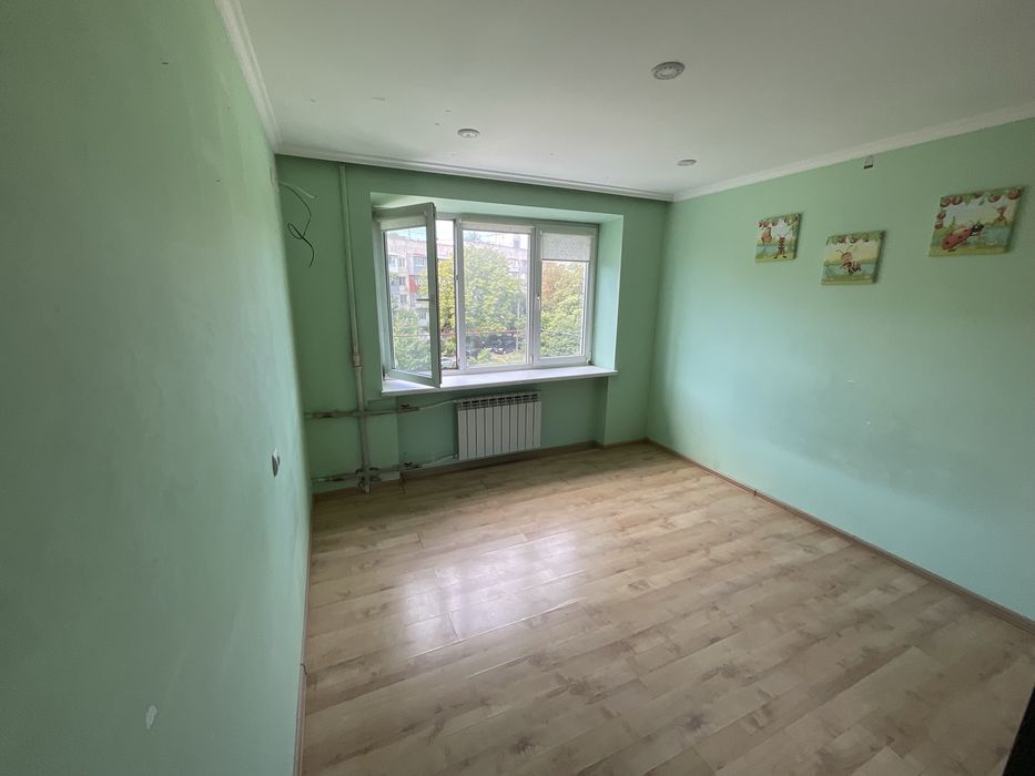 Продам 2-комнатную квартиру на Героев Майдана 77В/1