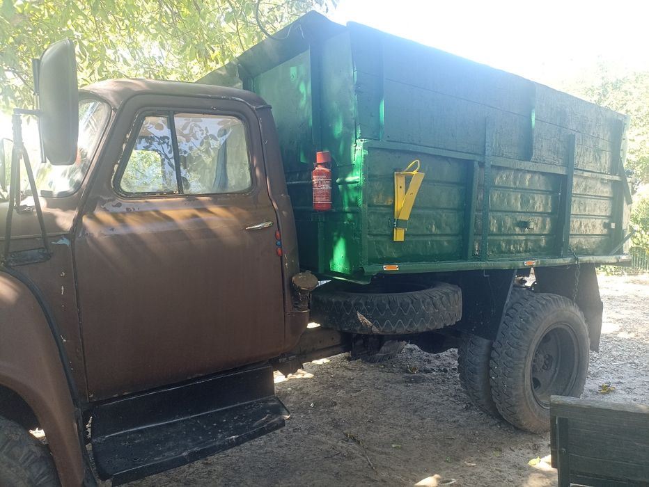 Продам газ 52 в хорошому стані