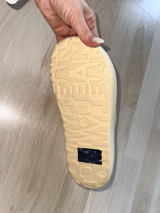 Klapki Tommy Jeans 37/38 masełkowe j.nowe