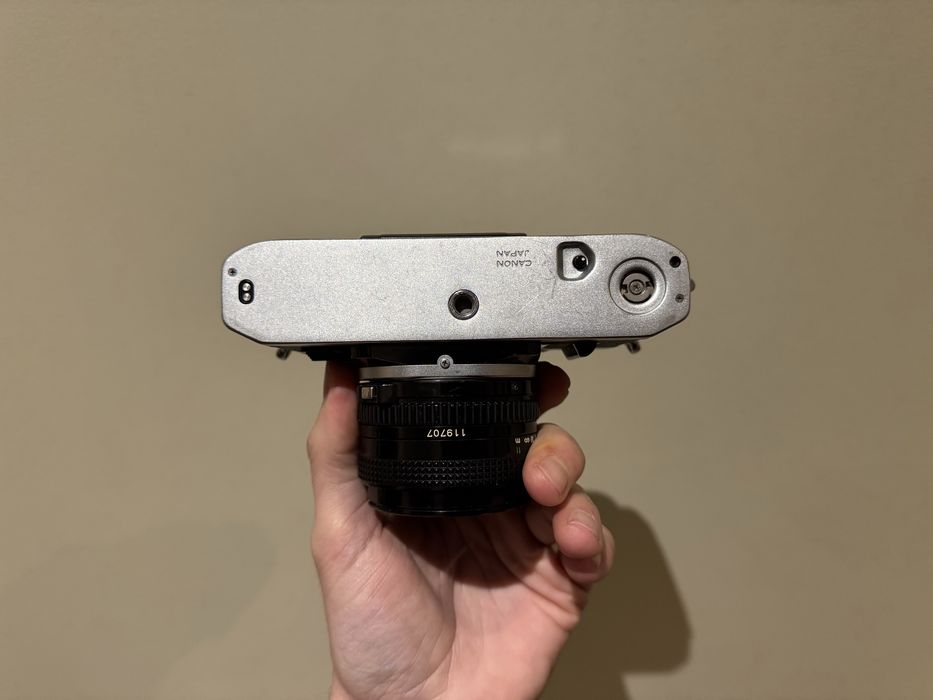 Canon AE-1 com objetiva