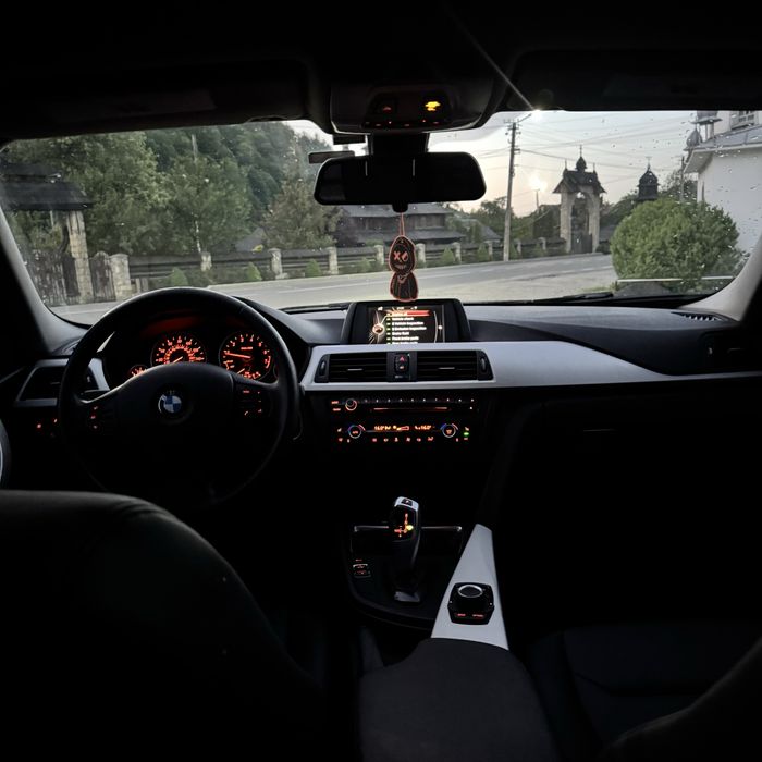 Продам бмв ф30 2015 рік