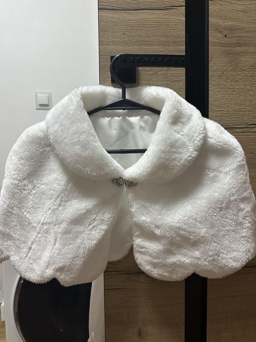 Suknia biala r 160 plus bolerko
