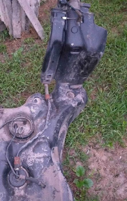 Пассат б5 Куліса передач,коробка передач ,кнопка бензобака та інші Зап