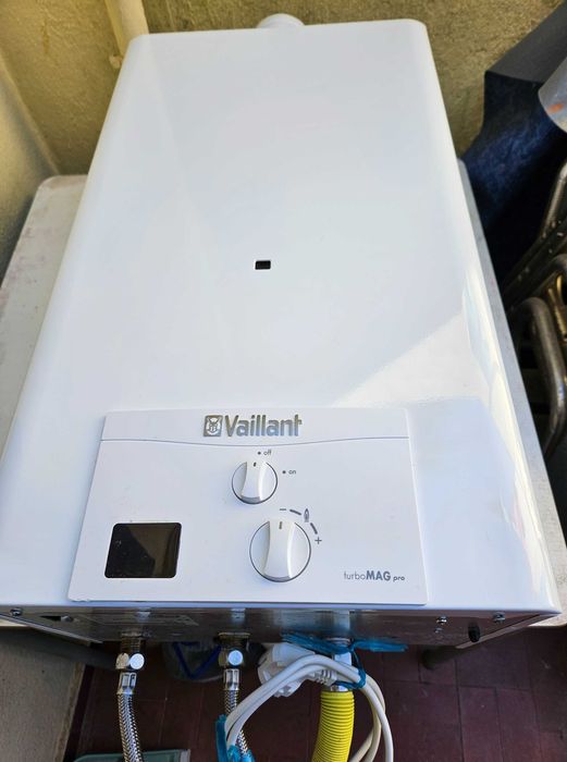 Esquentador Vaillant .  Gás de cidade .