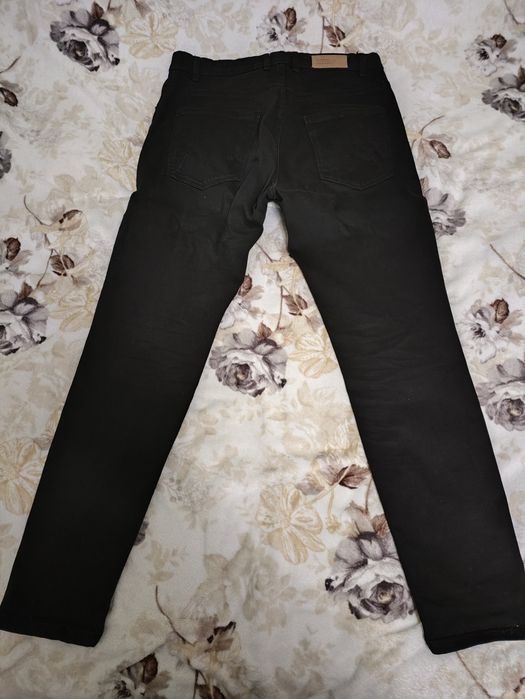 Джинсы PULL&BEAR черные Испания
