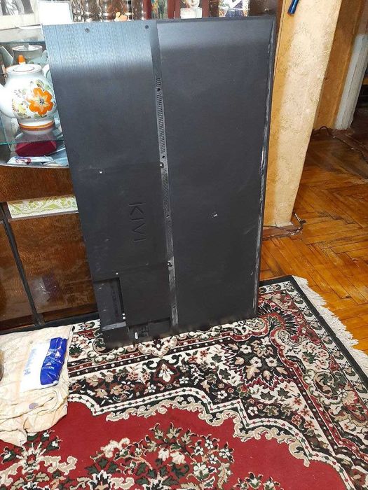 Телевизор KIVI на запчасти