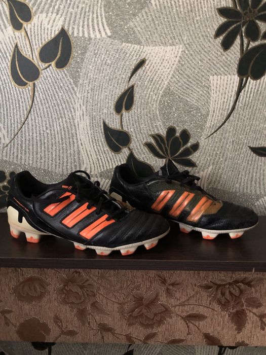 Футбольні бутси р.41