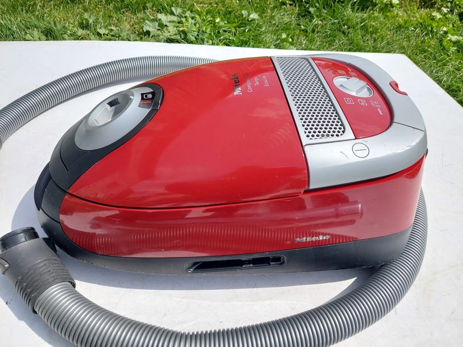 Odkurzacz miele c2 Tango dwuletni
