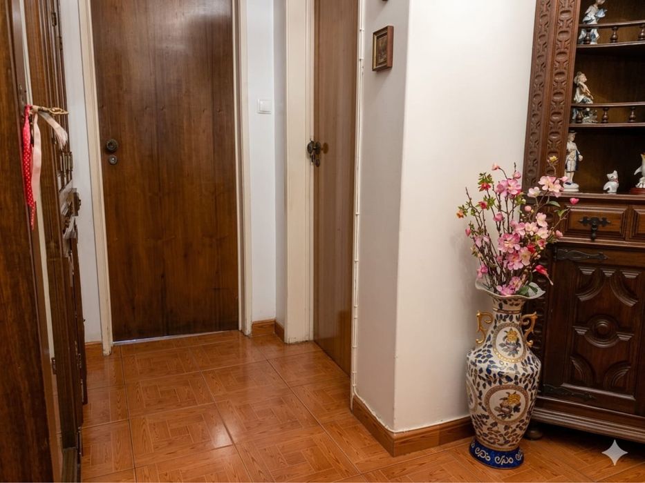 Apartamento T2 Aguas Livres — Águas Livres, Lisboa