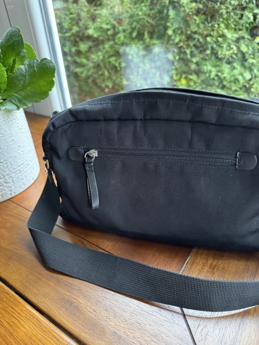 Torebka damska na krotkim pasku