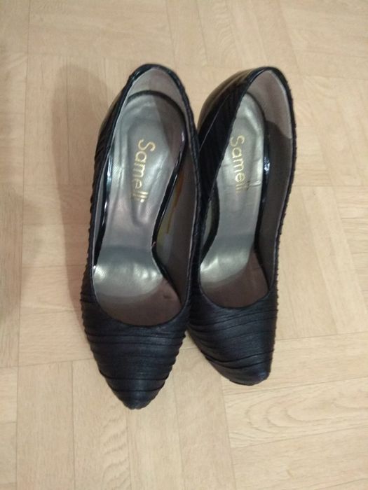 Sapatos Samelli salto alto