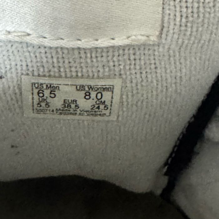 Оригінальні Vans Knu Skool