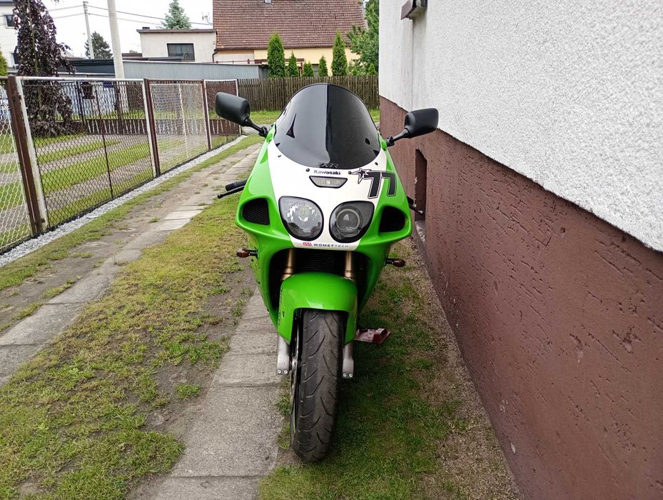 Zx7r zxr750 CBR 900rr
