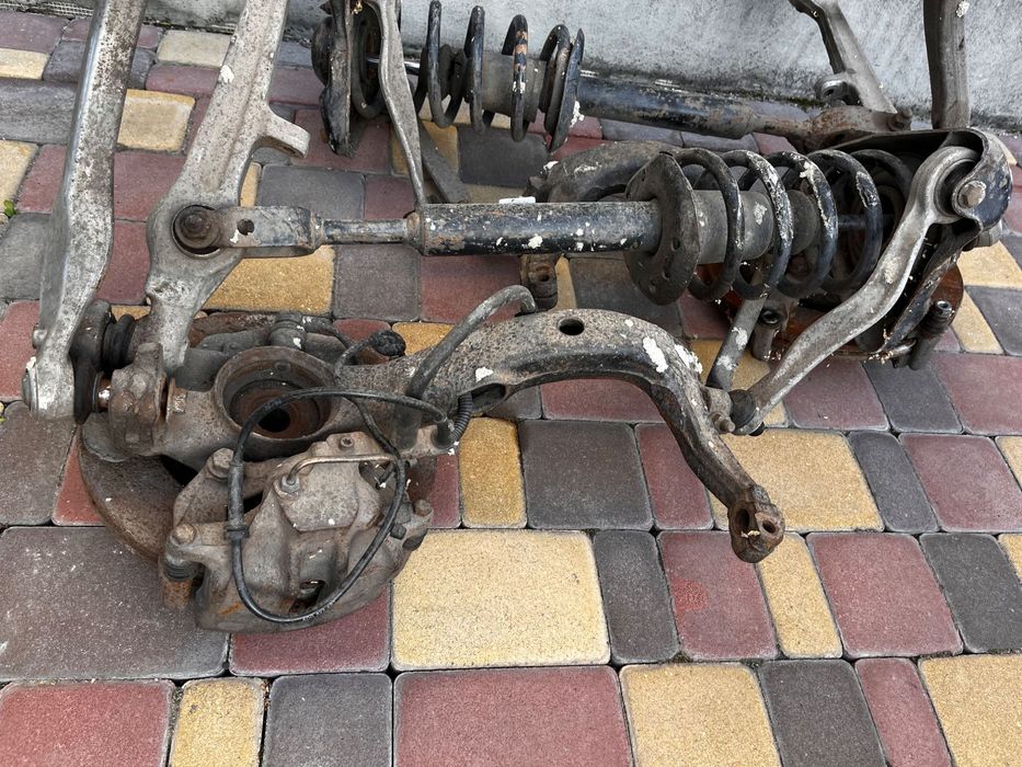 Комплект передньої ходової Skoda Superb