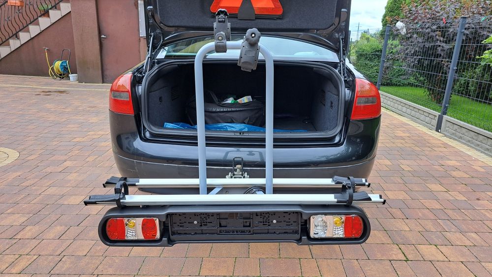 Do sprzedania mam bagażnik na dwa rowery montowany na hak.