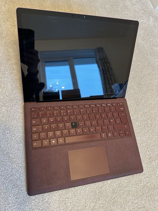 Microsoft Surface Laptop 2 (i5, 8GB RAM, 256GB SSD)64738474814979120