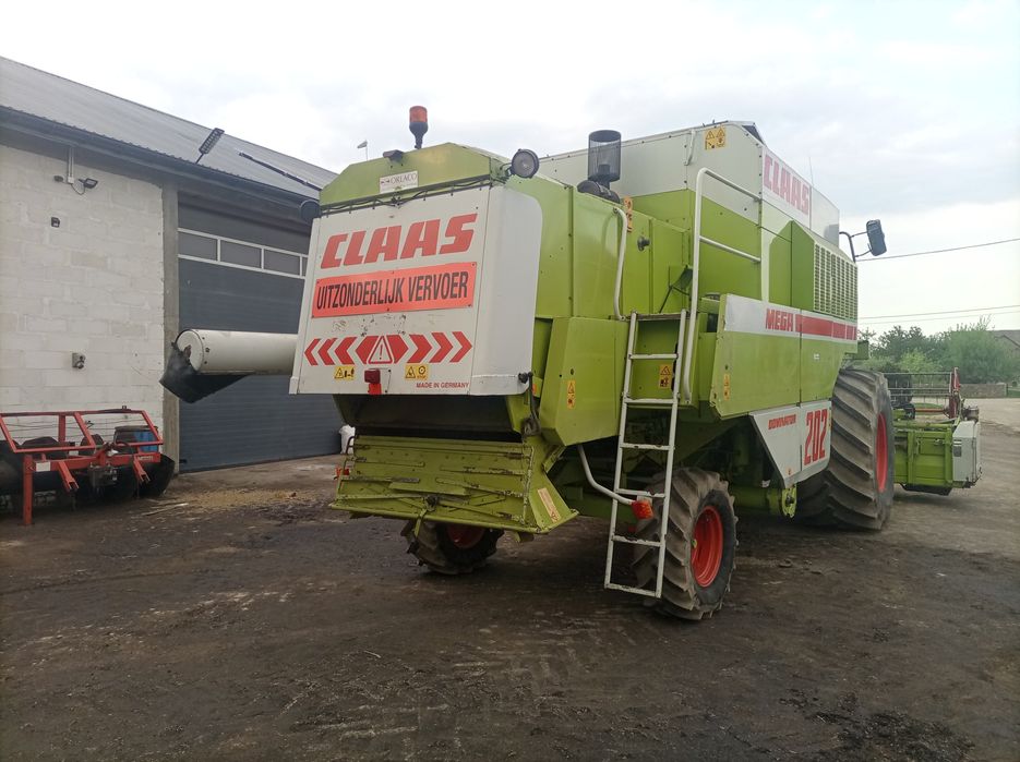 Claas mega 202.medion