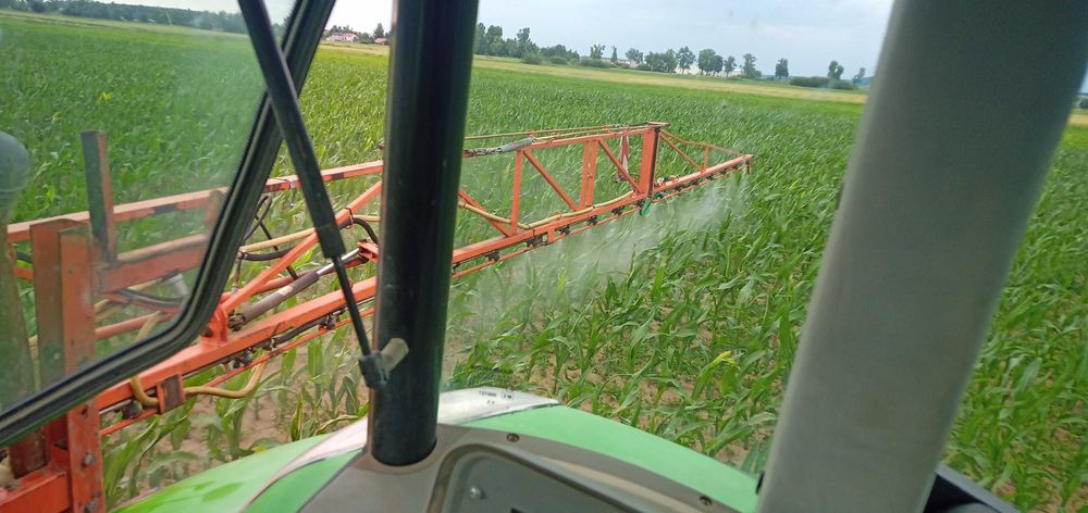 Opryskiwacz zawieszany Douven 21m