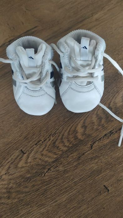 Adidasy niemowlęce