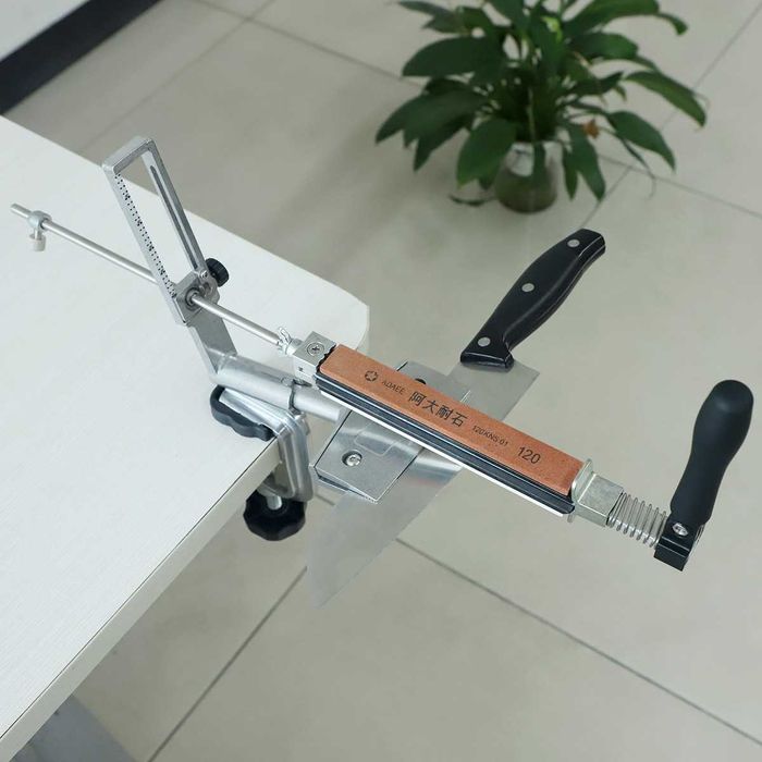 Профессиональная система заточки ножей с поворотным механизмом + камни