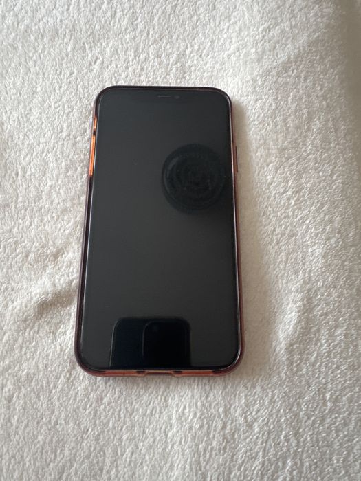 iphon 11 , jak nowy  , bdb . rach.  z etui