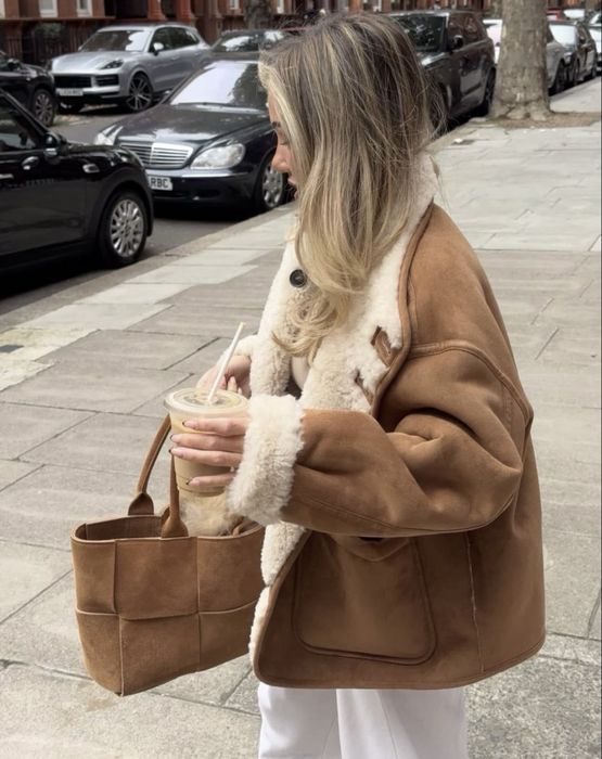 Двостороння нова куртка zara